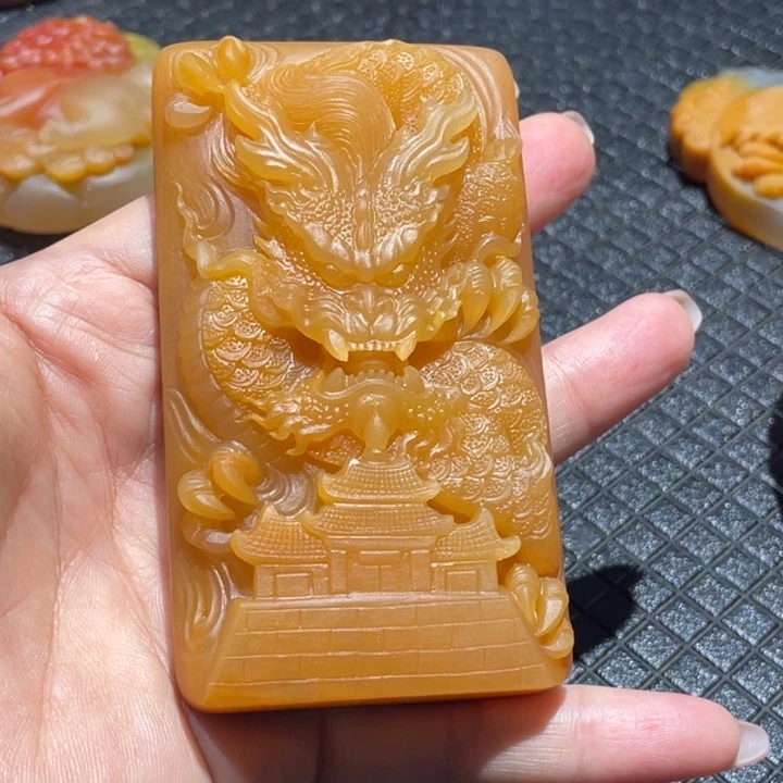 石英质玉（黄龙玉）未镶嵌手把件