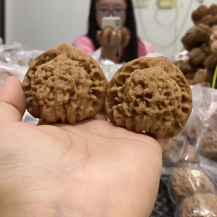 文玩核桃吊坠官帽49+尖小磕碰