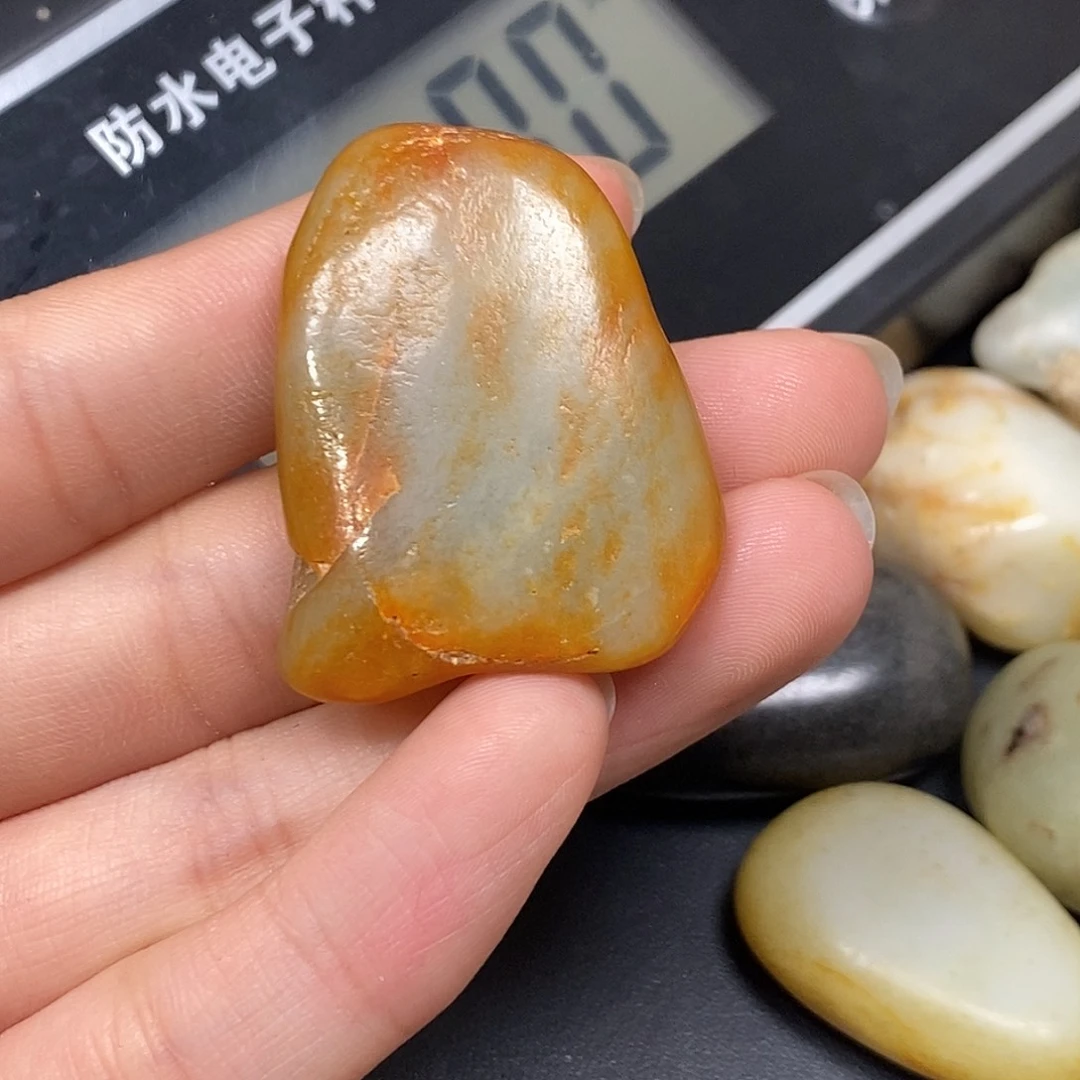 和田玉（糖玉）未镶嵌挂件