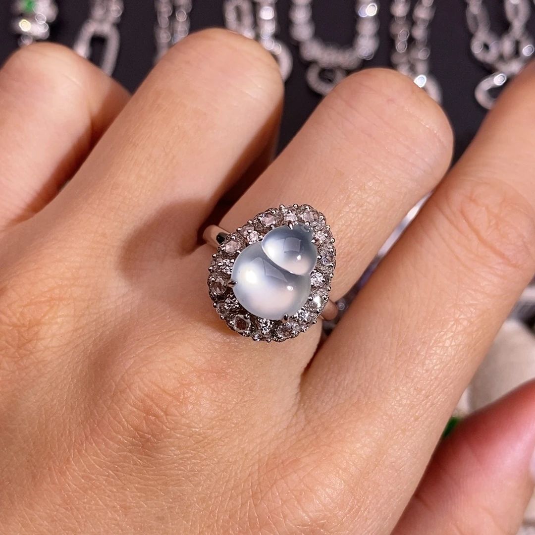 翡翠18K金镶嵌戒指戒指