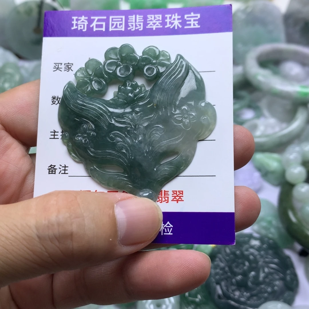 翡翠未镶嵌颈饰缅甸A货翡翠