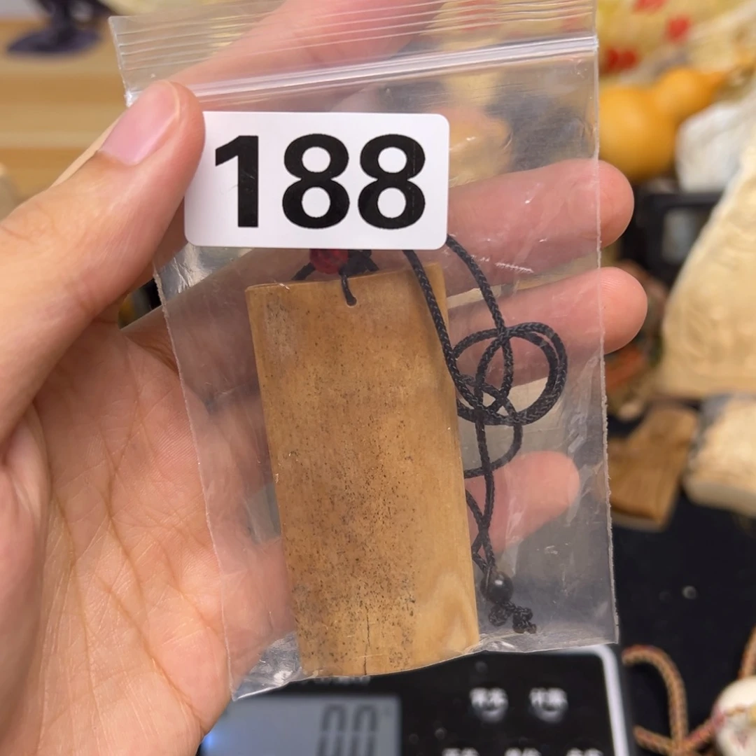 天然猛犸象牙瑕疵品