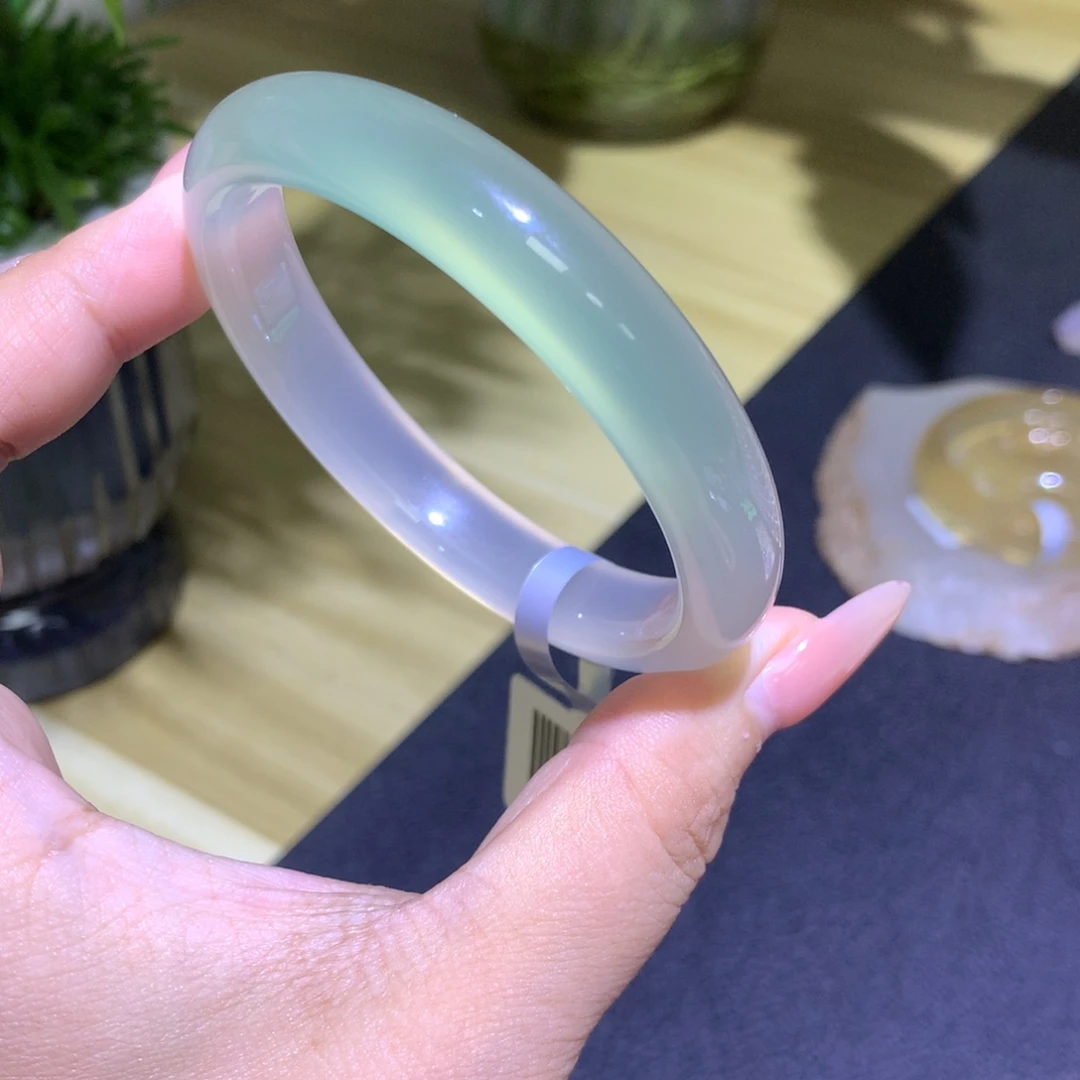 玛瑙/玉髓未镶嵌手镯半山水