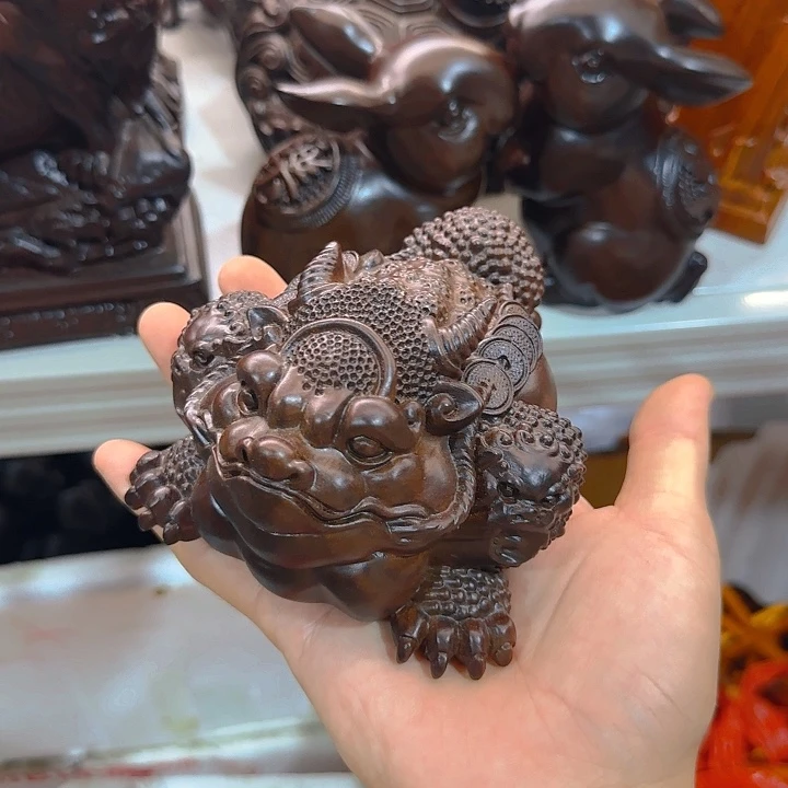 木黑檀木15牛角金蟾一只