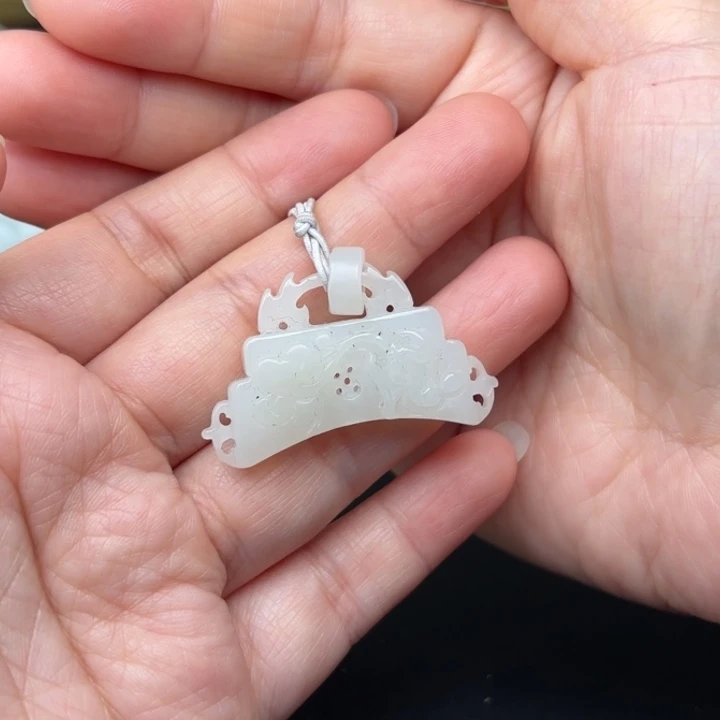 未镶嵌和田玉挂件