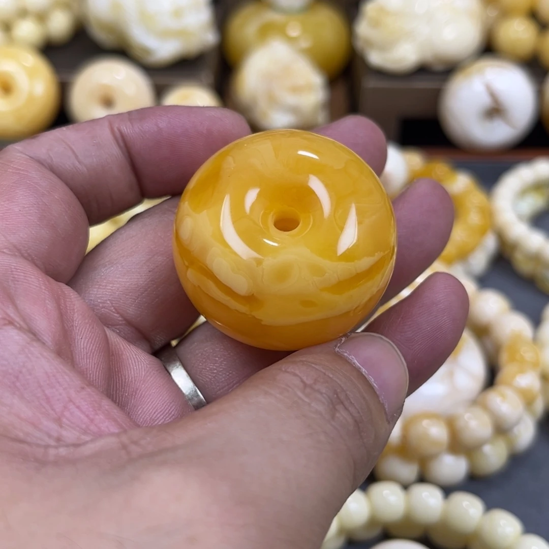 琥珀未镶嵌手串橘红蜡面包圈