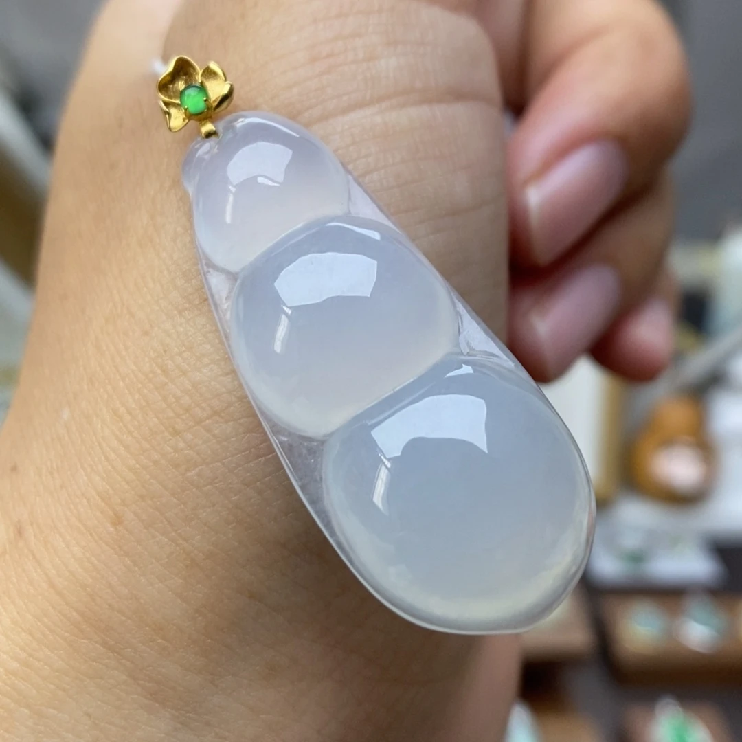 【闪购商品】颈饰18K金镶嵌翡翠20