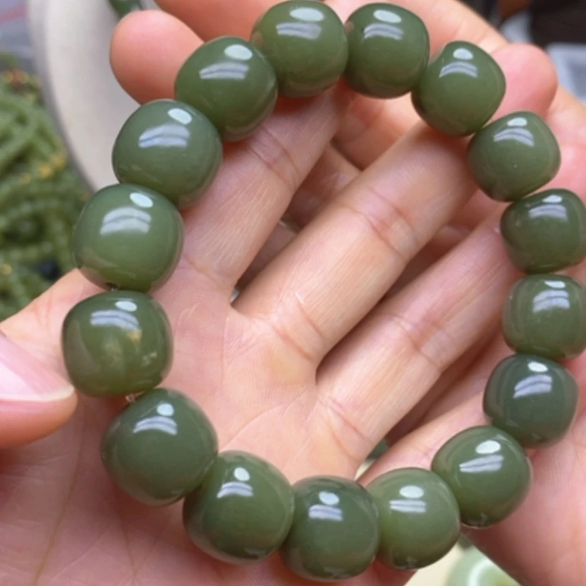 【闪购商品】未镶嵌手链岫岩老玉（透闪石质玉）蟲*飝