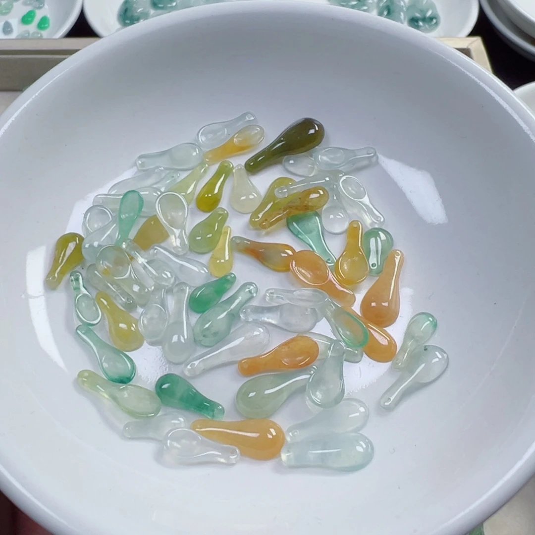 翡翠散珠丰衣足食一个 多样性发货