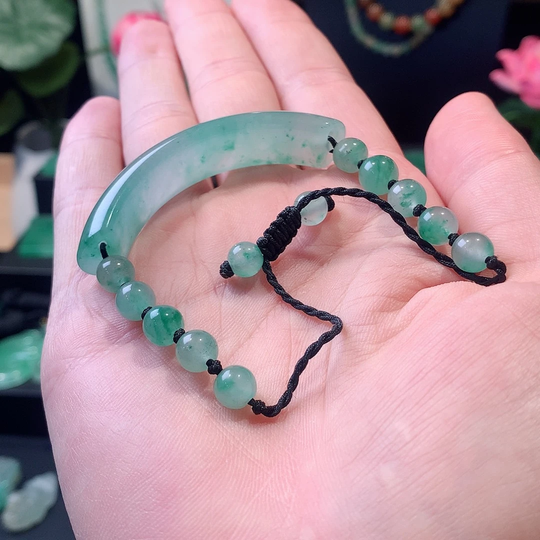 石英质玉未镶嵌吊坠