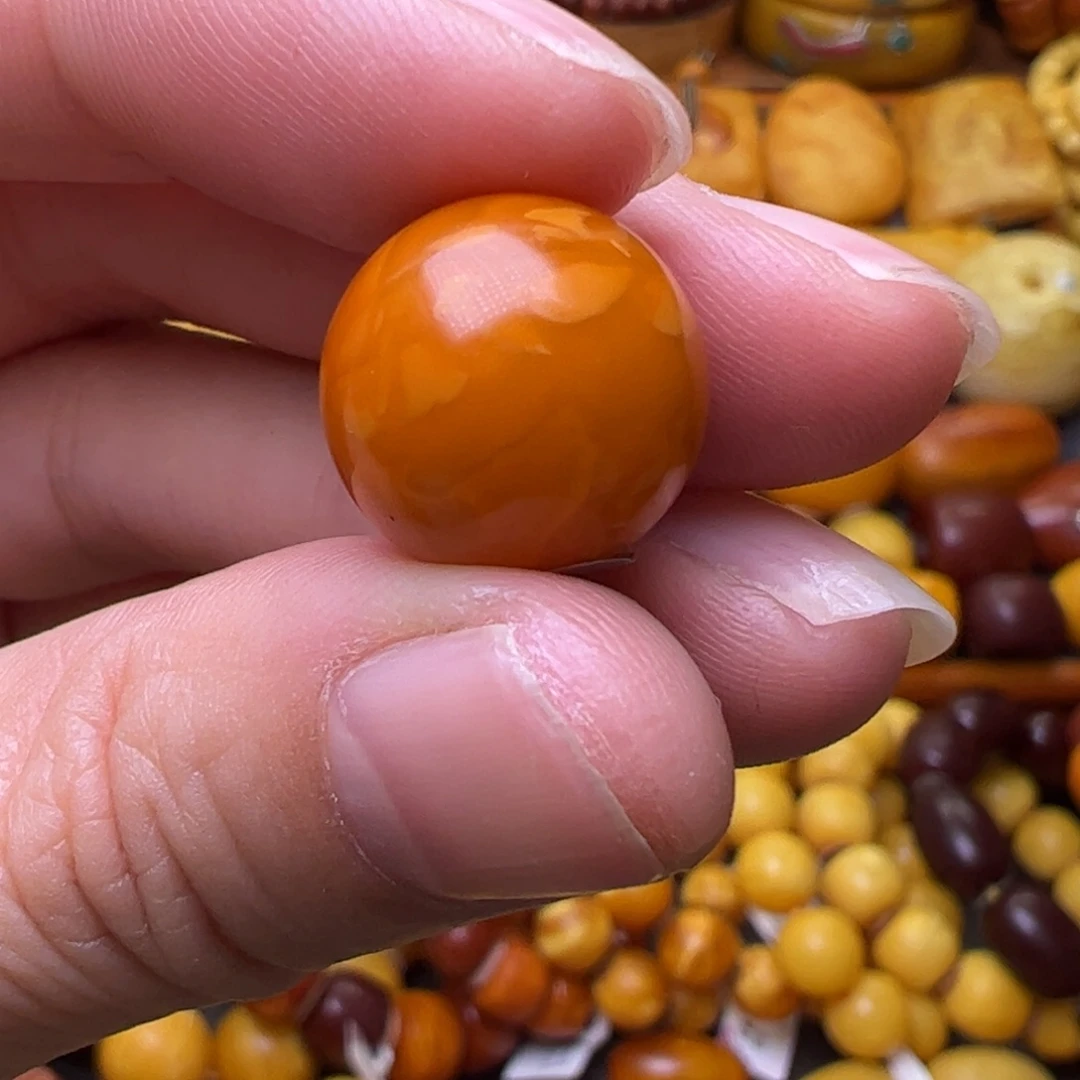 蜜蜡未镶嵌珠宝奇石15加