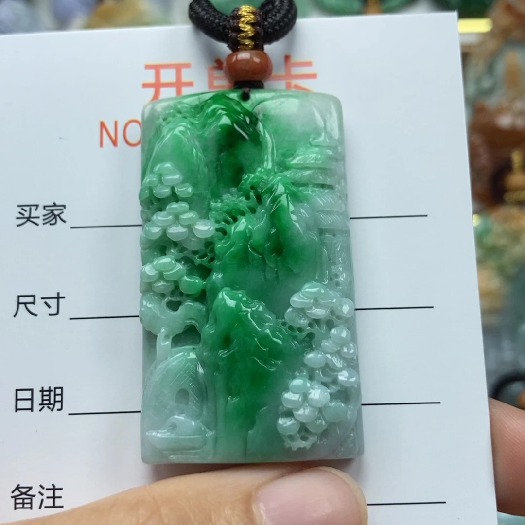 翡翠未镶嵌颈饰吊坠