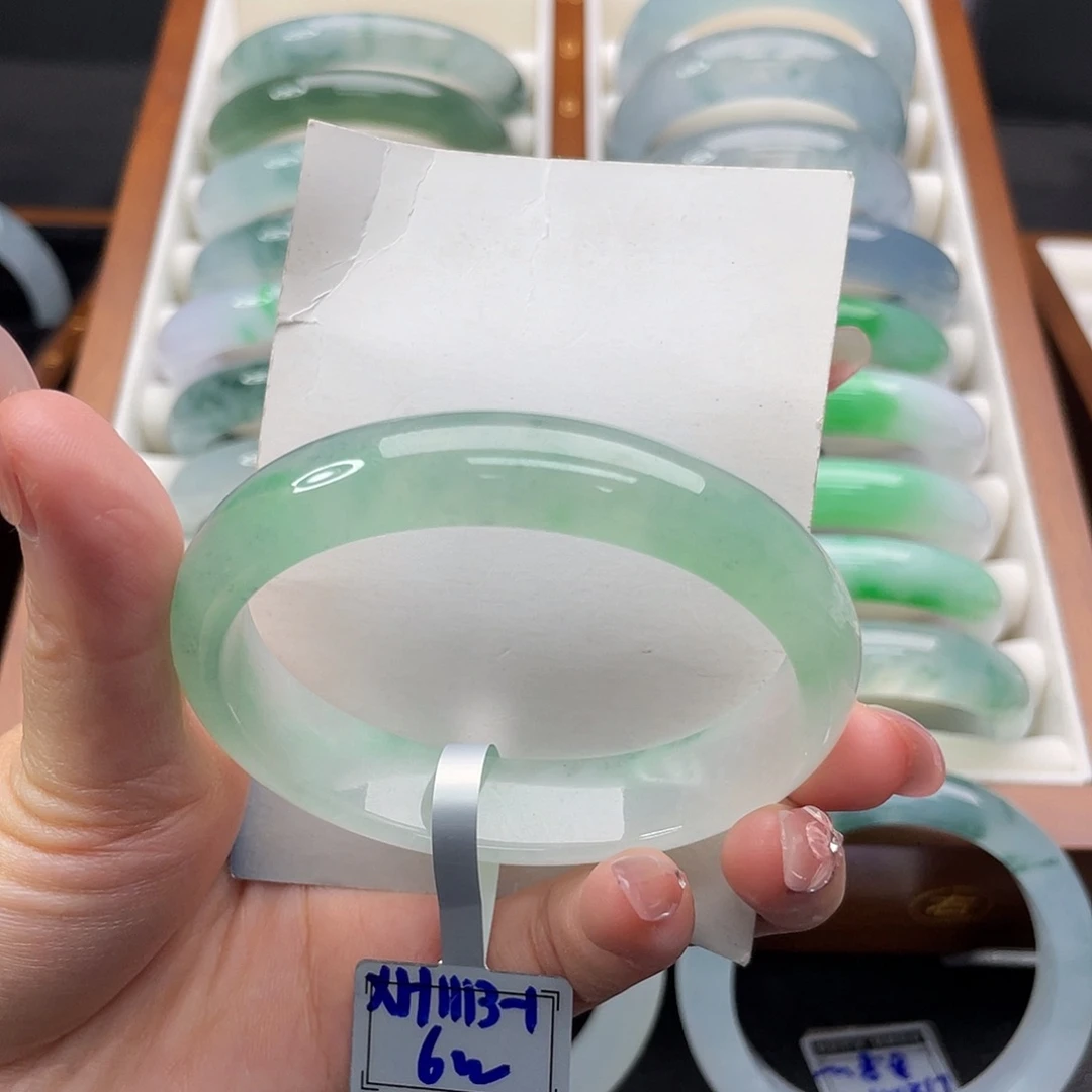 翡翠未镶嵌手镯56贵妃甜绿