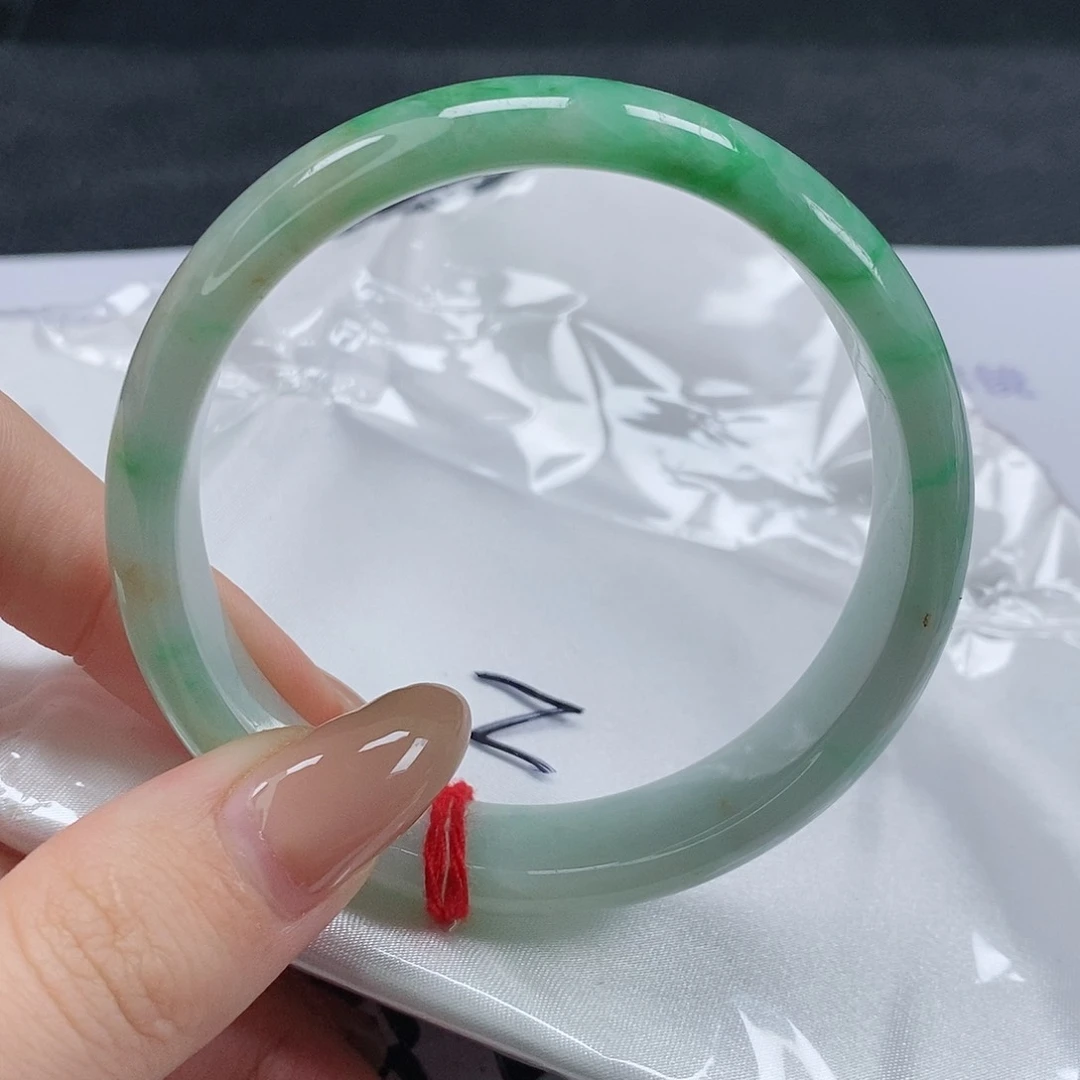 【闪购商品】翡翠手镯未镶嵌438号