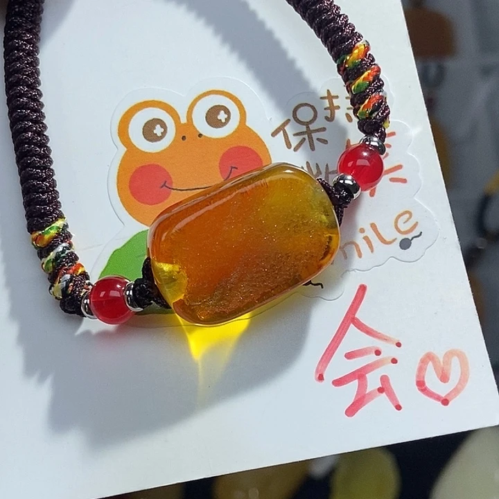 未镶嵌琥珀珠宝奇石