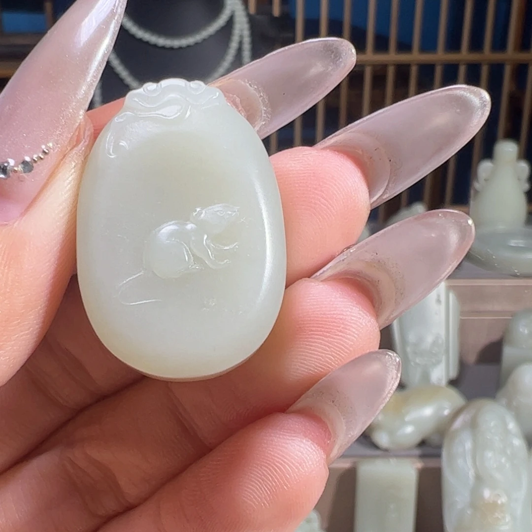 和田玉（糖玉）未镶嵌颈饰