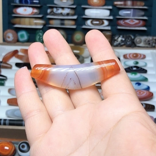 未镶嵌颈饰玛瑙/玉髓