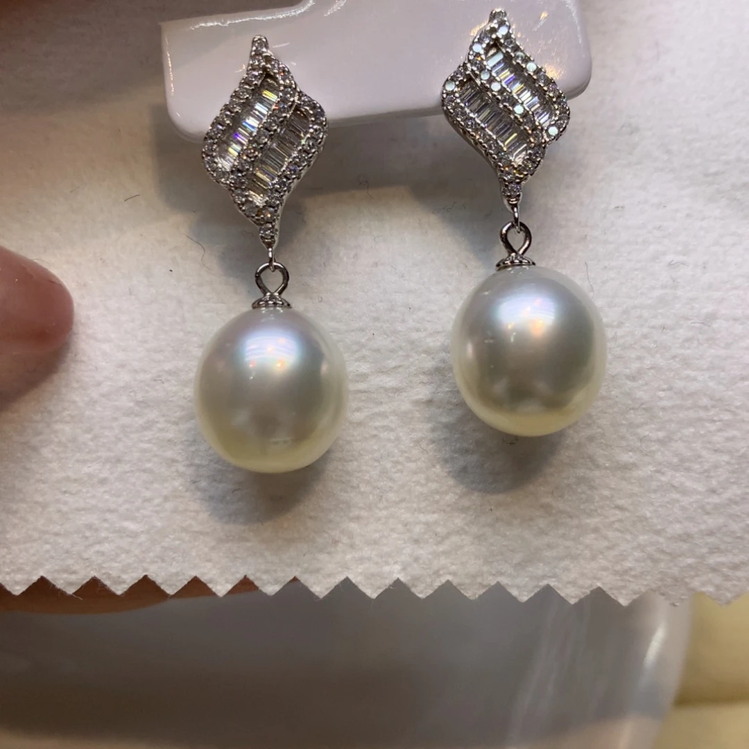 银S925镶嵌耳钉海水珍珠
