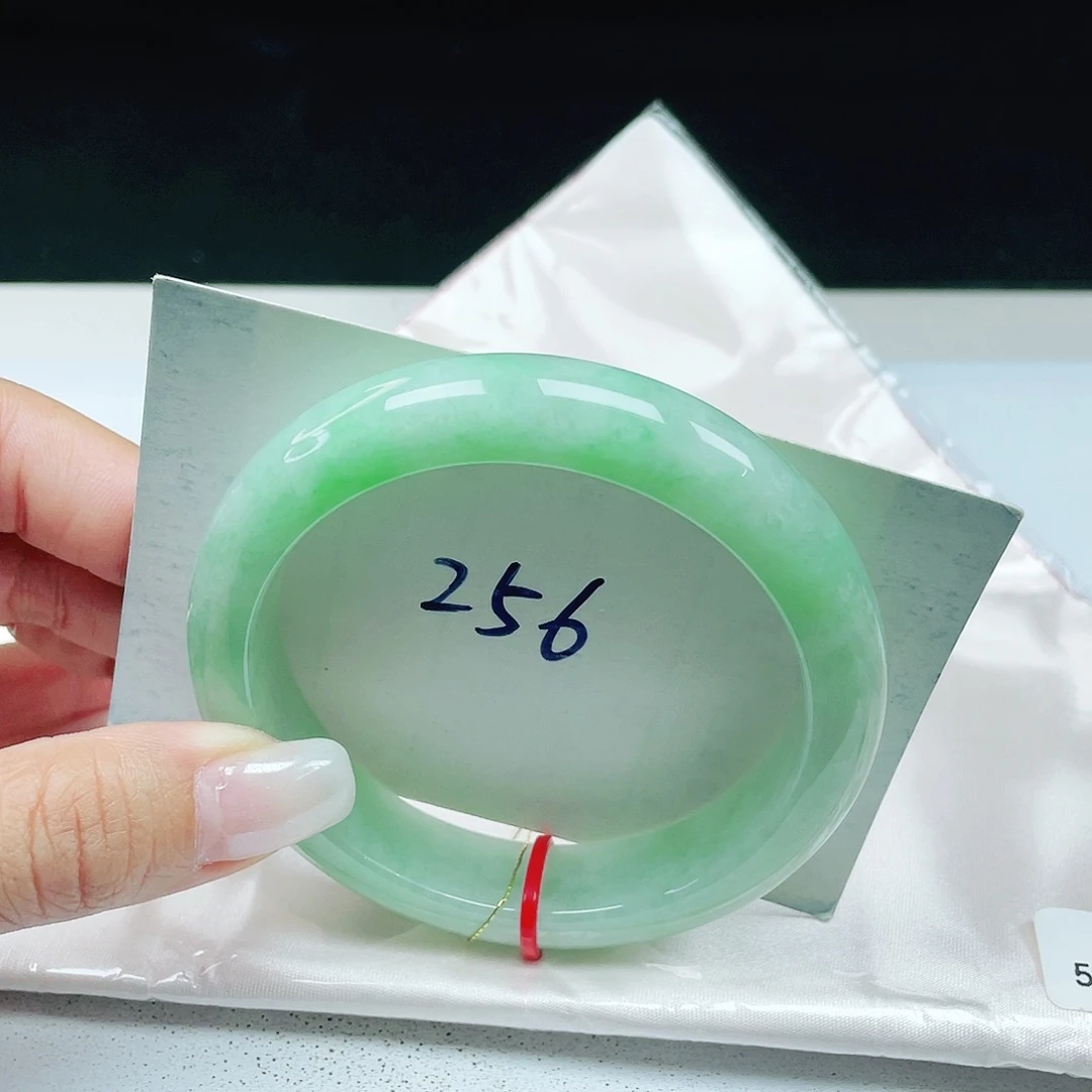 翡翠未镶嵌手镯 正圈58