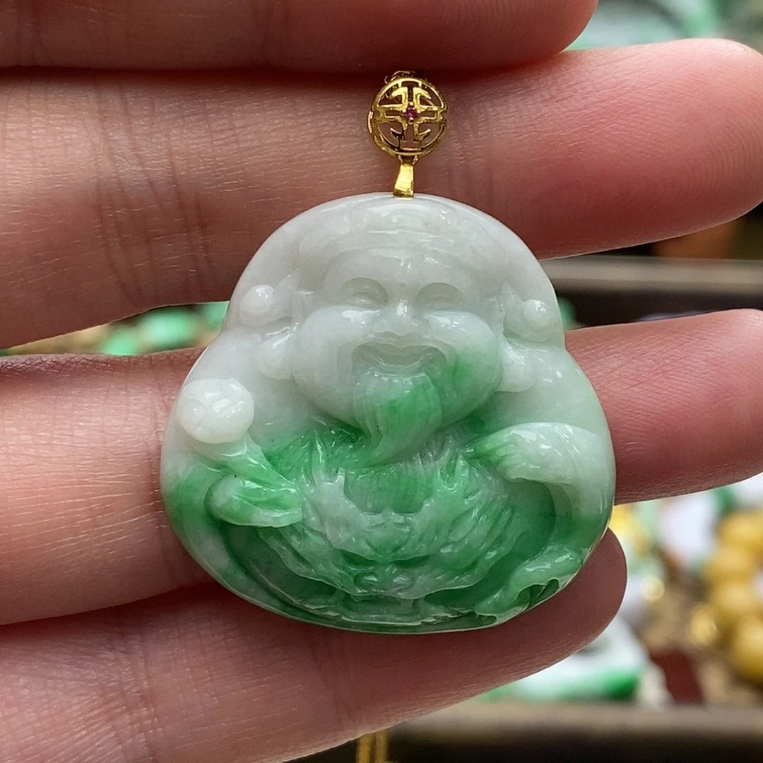 翡翠18K金镶嵌颈饰吊坠