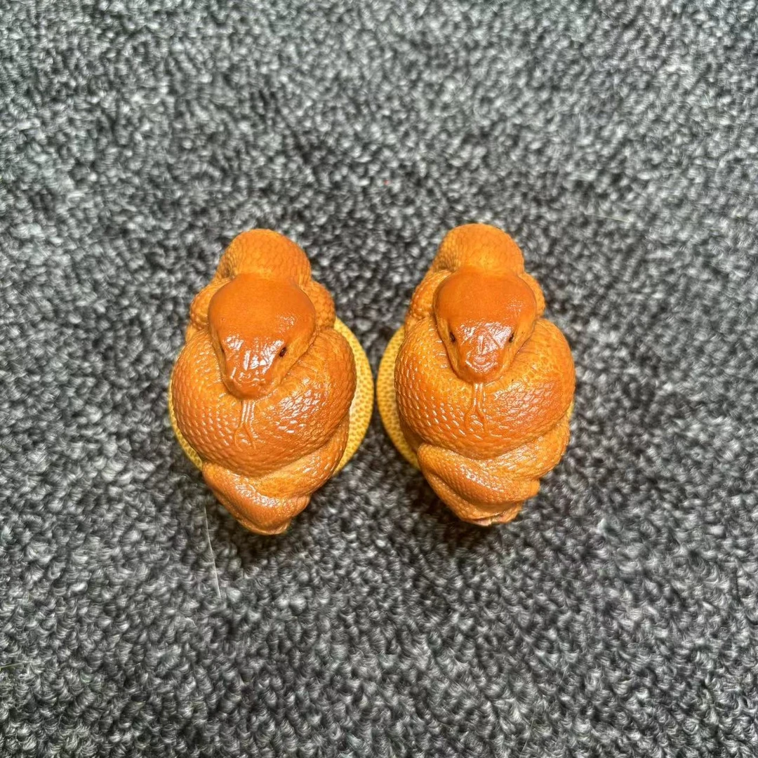 印尼大橄榄核雕雕刻纯手工3.7（蛇）一对