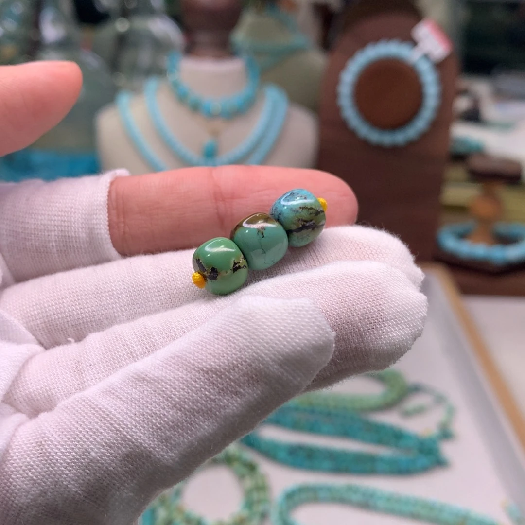 绿松石配饰未镶嵌