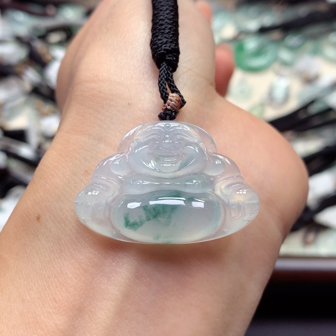 翡翠未镶嵌颈饰佛公