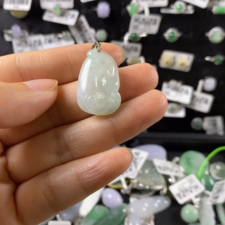 翡翠未镶嵌颈饰颈饰未镶嵌翡翠