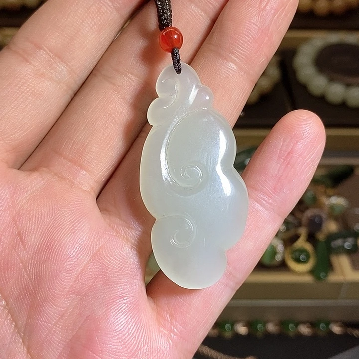 【闪购商品】吊坠(不含链)未镶嵌和田玉