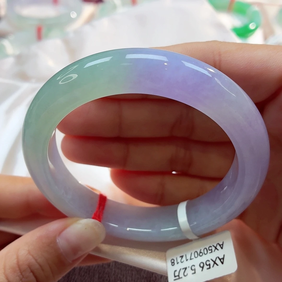 翡翠未镶嵌手镯68-01