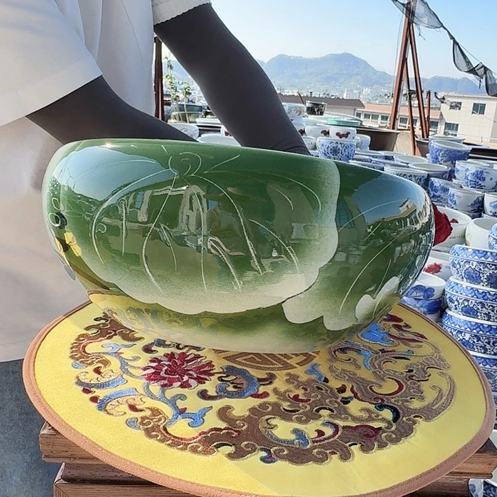 瓷片直径32，高14。。。。