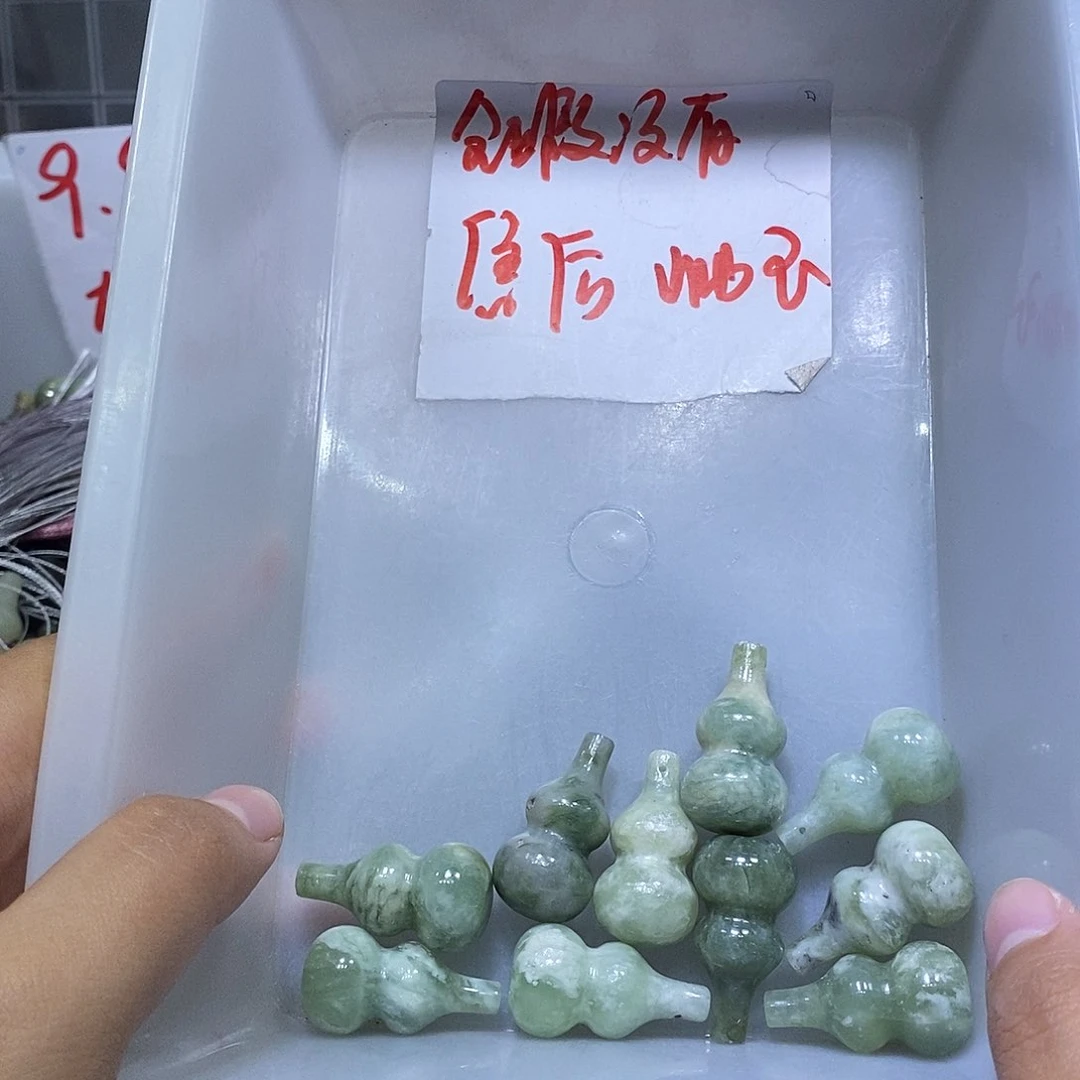 合金蛇纹石玉颈饰356