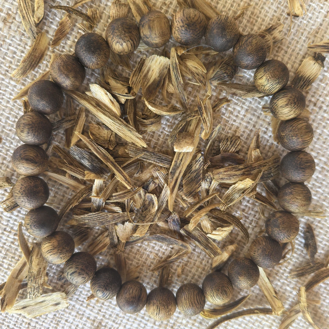 沉香碎屑金沙叶高油8mm单圈圆珠