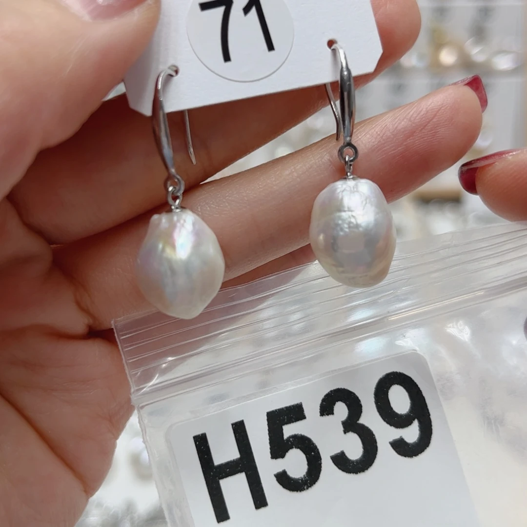 未镶嵌淡水珍珠颈饰