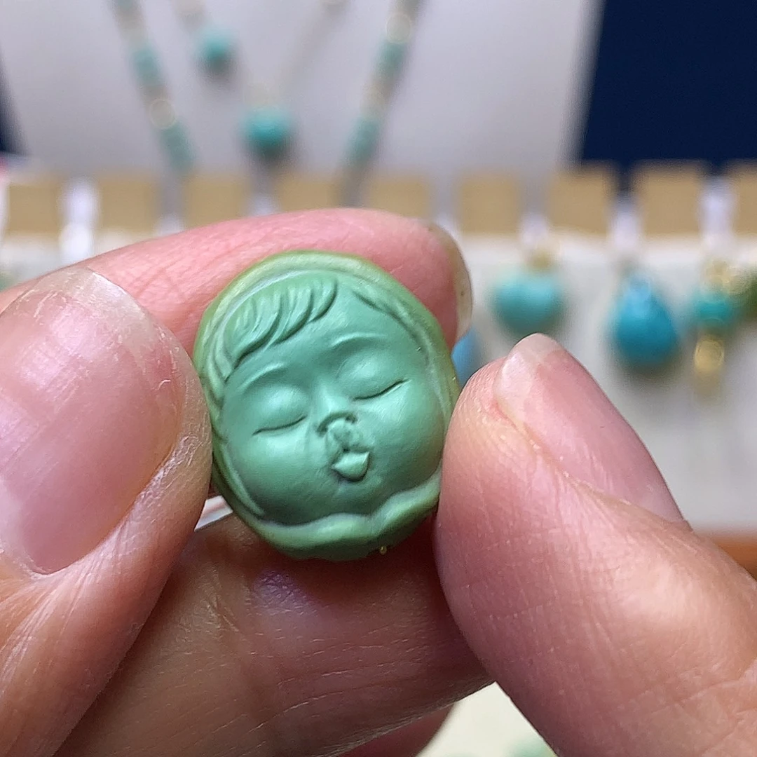 绿松石18K金镶嵌耳钉