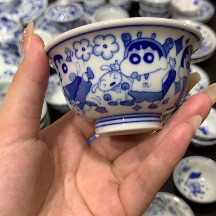瓷特价不退蜡笔小新压手杯95号