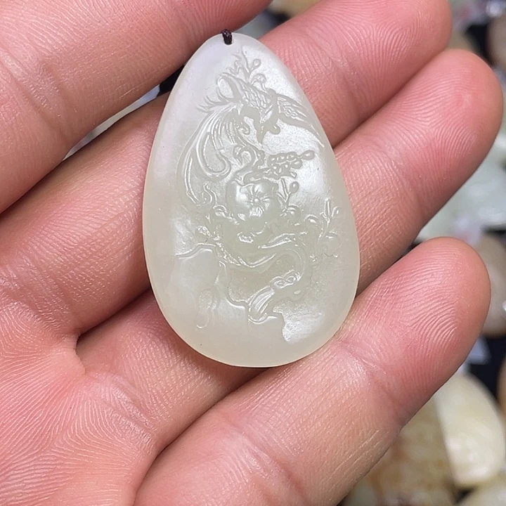 和田玉（糖玉）未镶嵌吊坠(不含链)吊坠