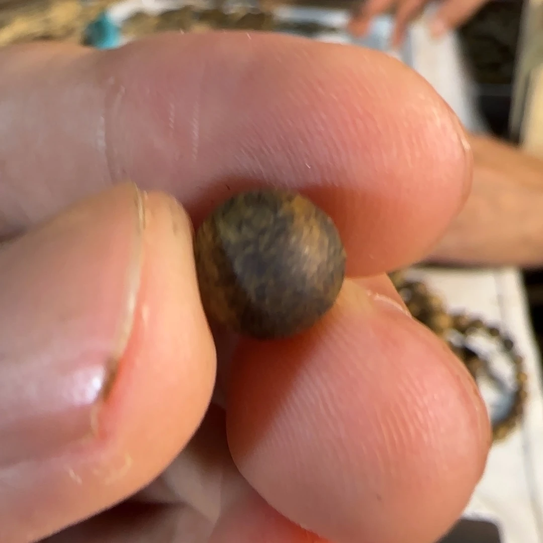 奇楠沉香单珠顶珠