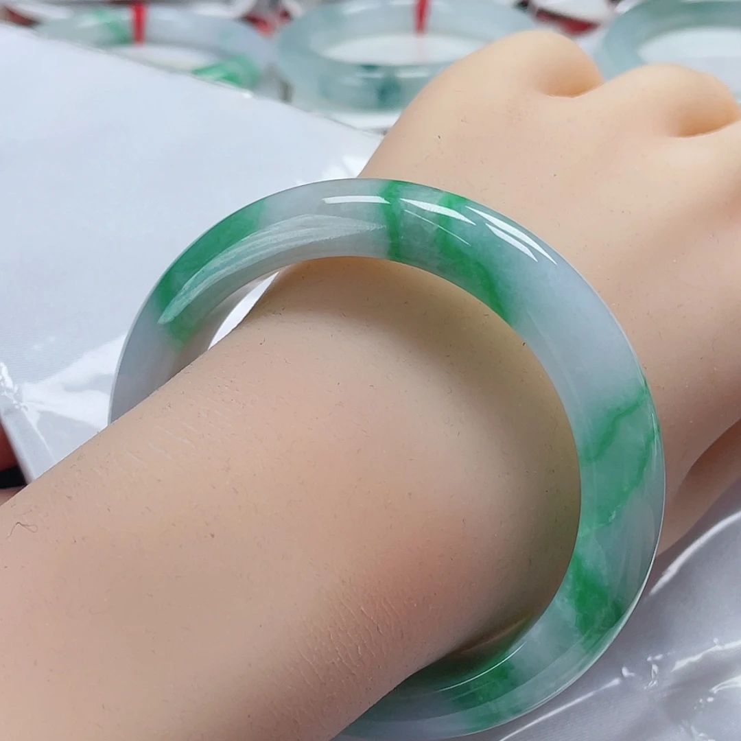 翡翠手镯未镶嵌缅甸翡翠手镯57圈