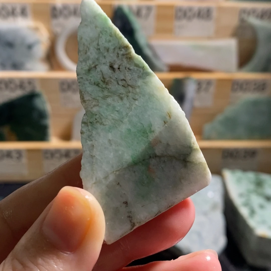 颈饰未镶嵌翡翠天然翡翠