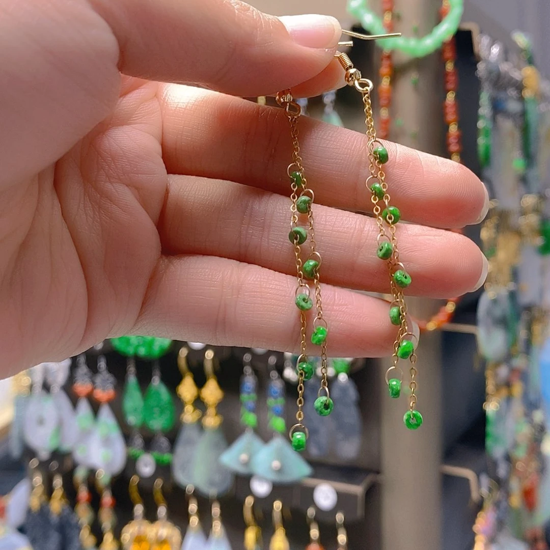 未镶嵌翡翠耳饰翡翠