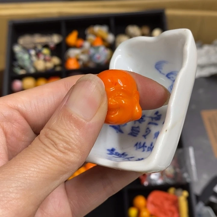 瓷中古工艺品一件