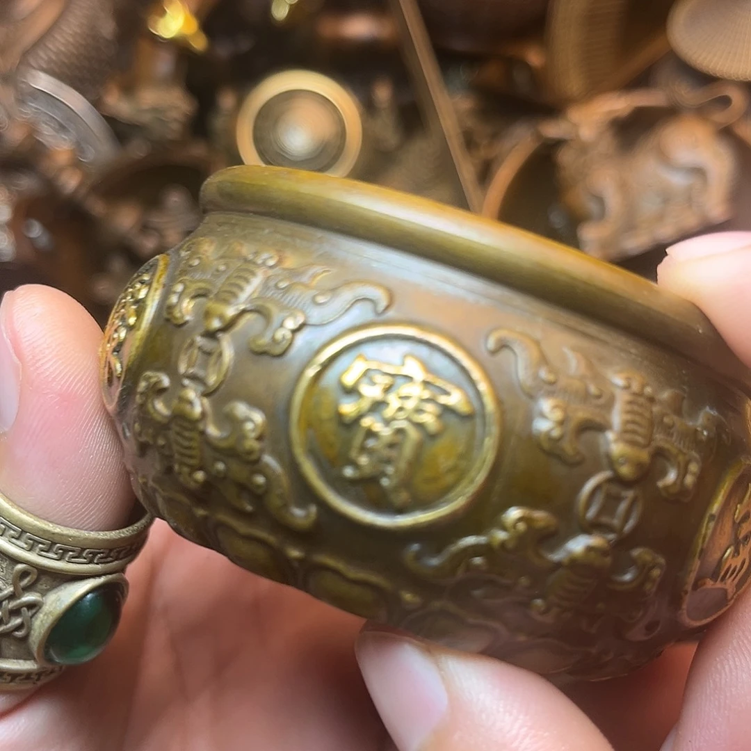 精美铜器工艺品等