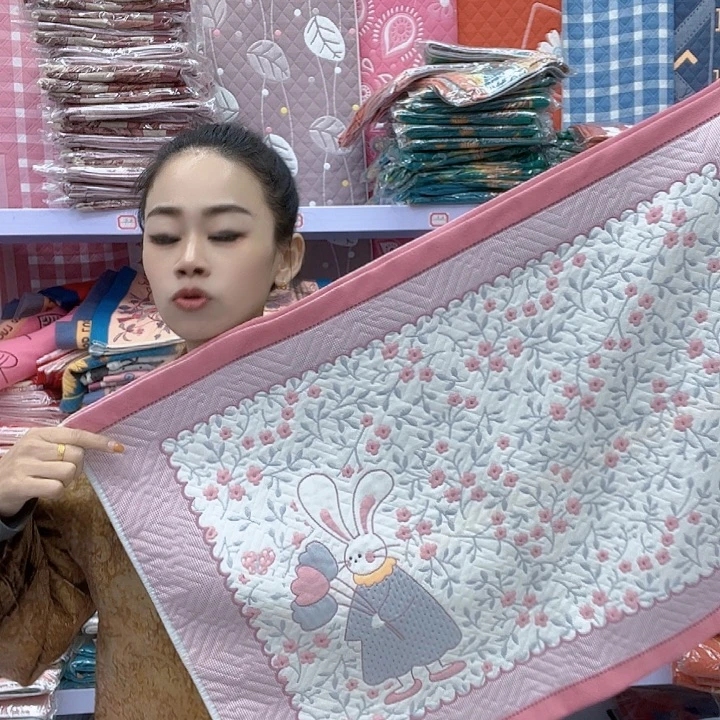 棉粉色小花兔纯棉