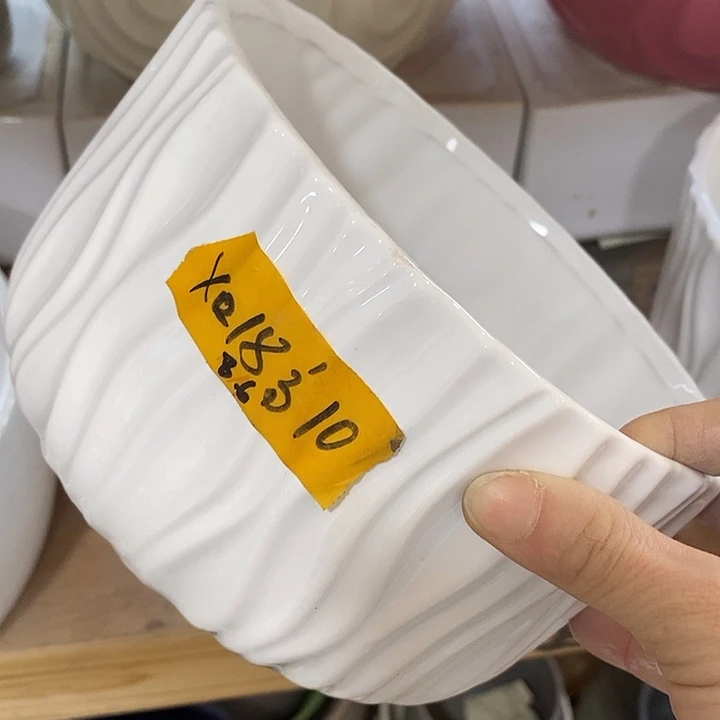 陶盆有孔 瑕疵针孔漏釉介意勿拍外高 10外口18