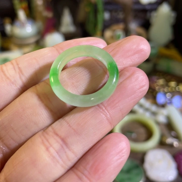 翡翠未镶嵌戒指18.3精品精品精品