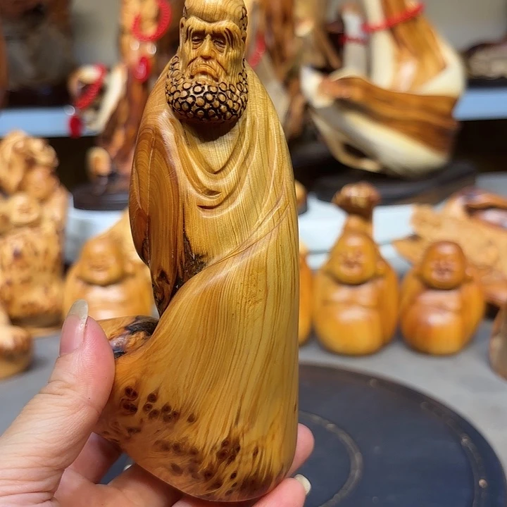 柏木太行崖柏达摩摆件