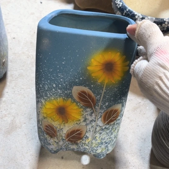 罐默认微瑕，有孔编号21-43