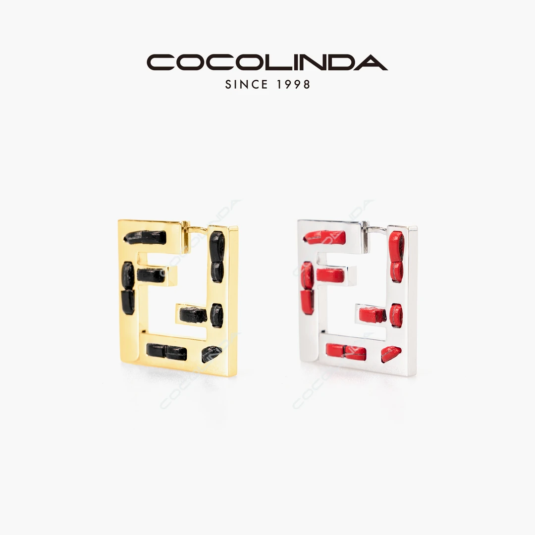 COCOLINDA 铜合金皮质耳饰 | 几何方形字母耳环ERHUAN-37