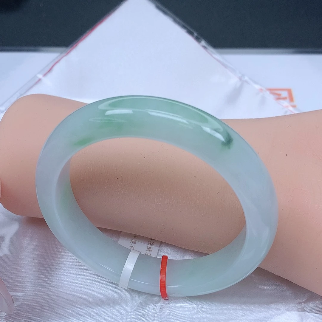 【闪购商品】未镶嵌手镯翡翠，56